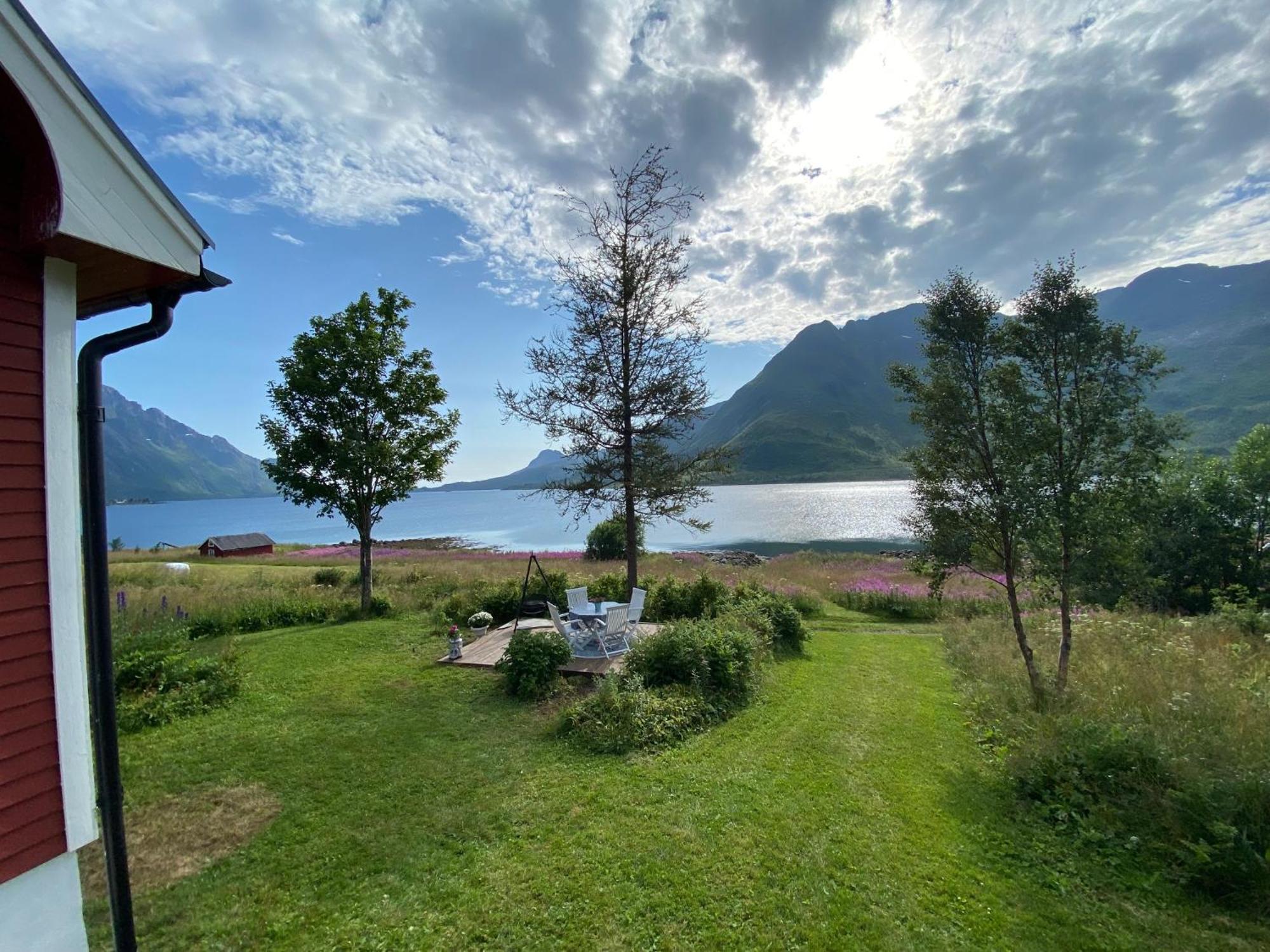 סבולבאר Unique And Charming House At The Foot Of Lofoten'S Highest Mountain מראה חיצוני תמונה